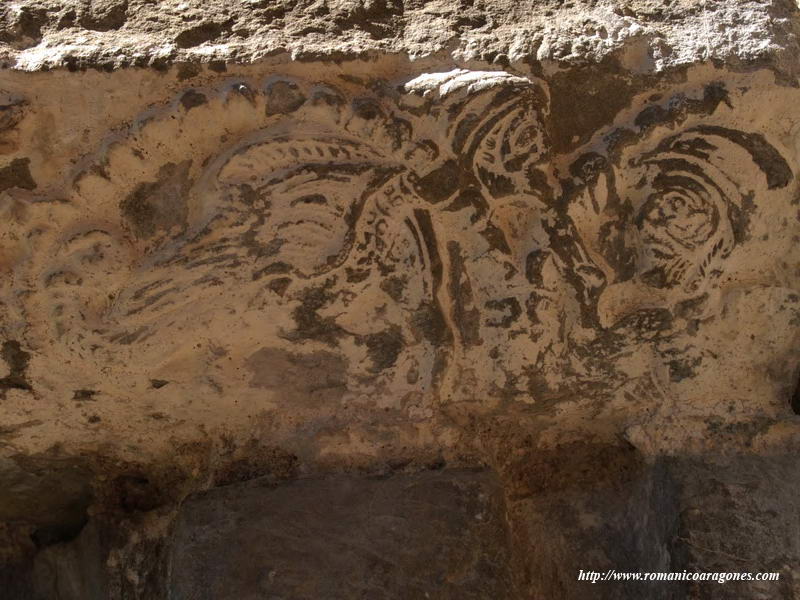 DETALLE DEL ÁBACO SOBRE CAPITEL INTERNO OESTE